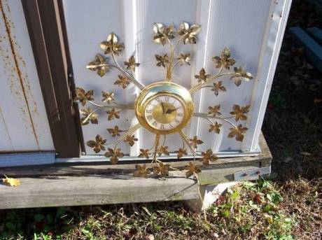 large brass leaf clock